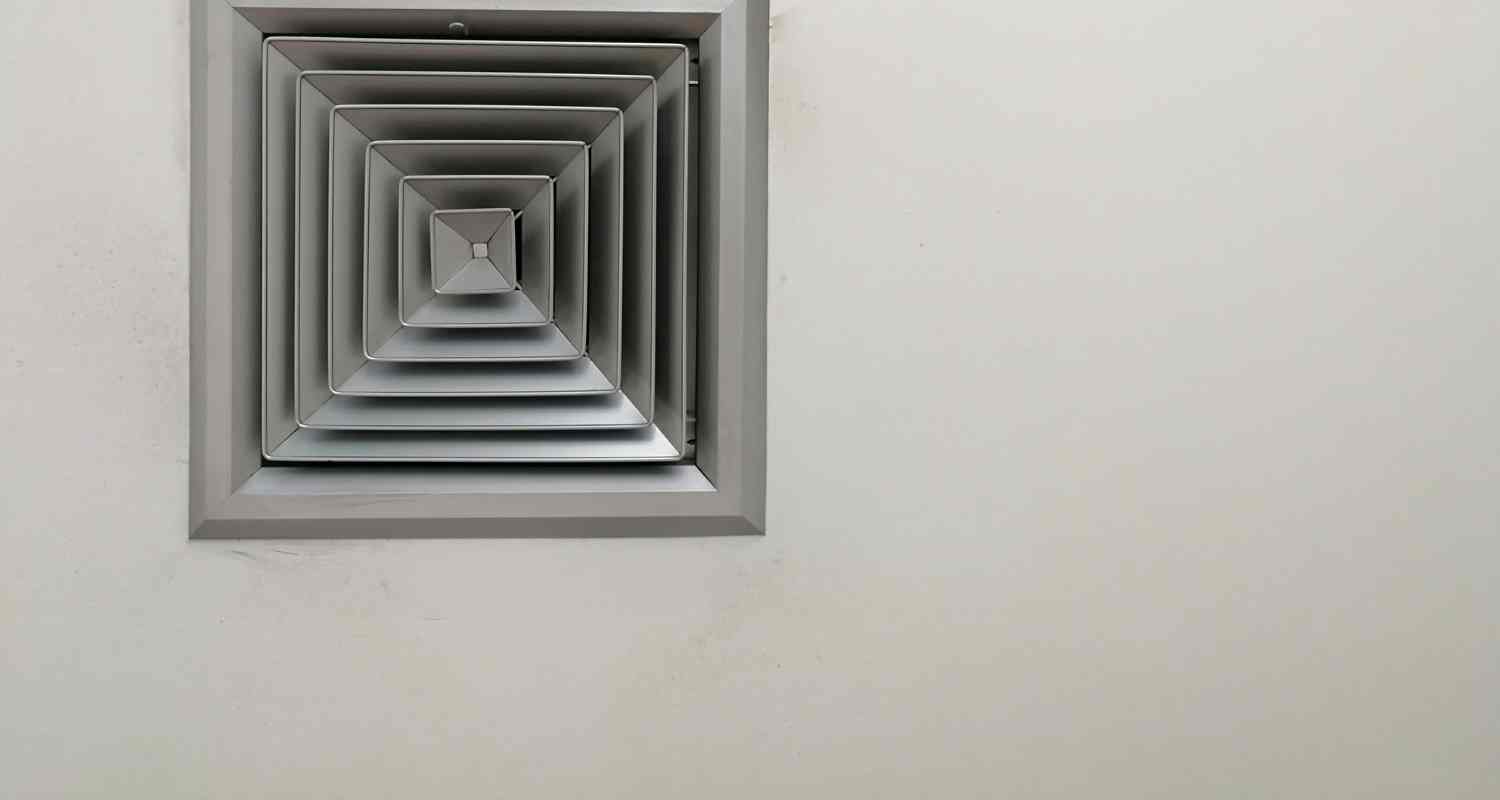 Vérification et nettoyage du conduit d'évacuation